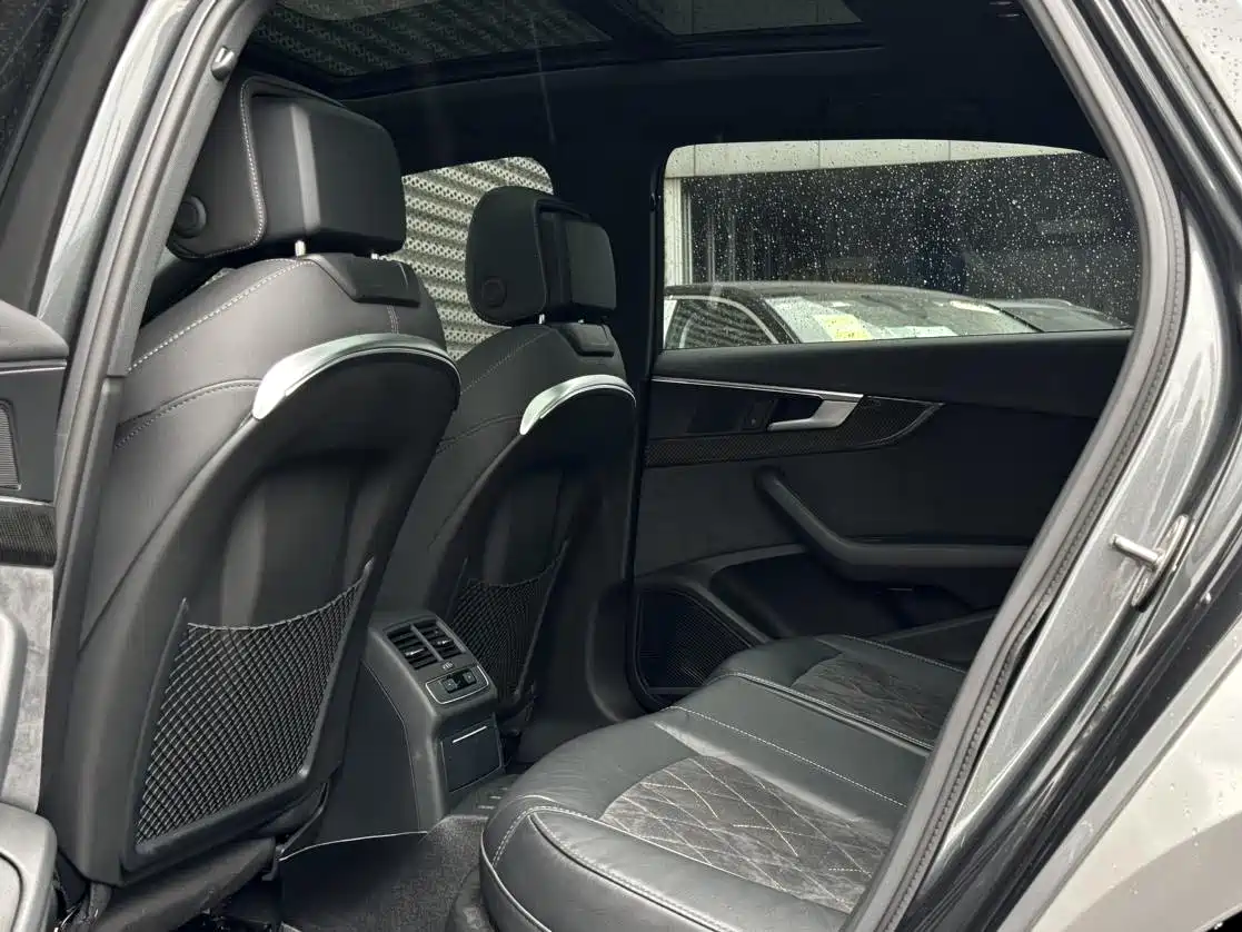Audi A4L 2020 40 TFSI quattro Luxury Dynamic фото 12