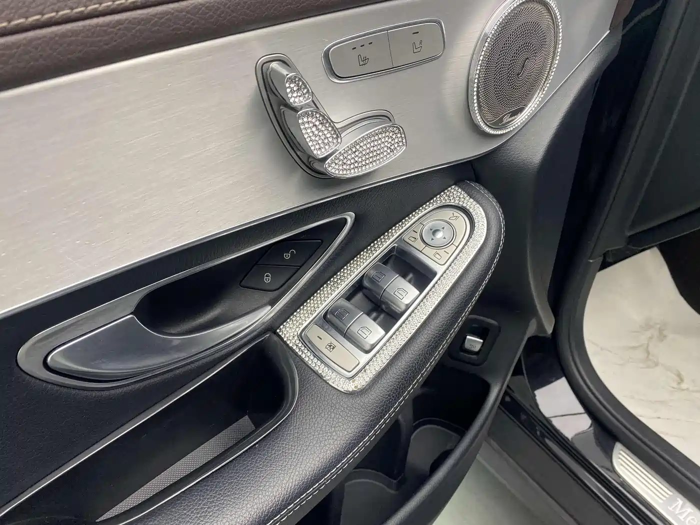 Mercedes-Benz GLC 2021 GLC 260 L 4MATIC Sporty фото 28