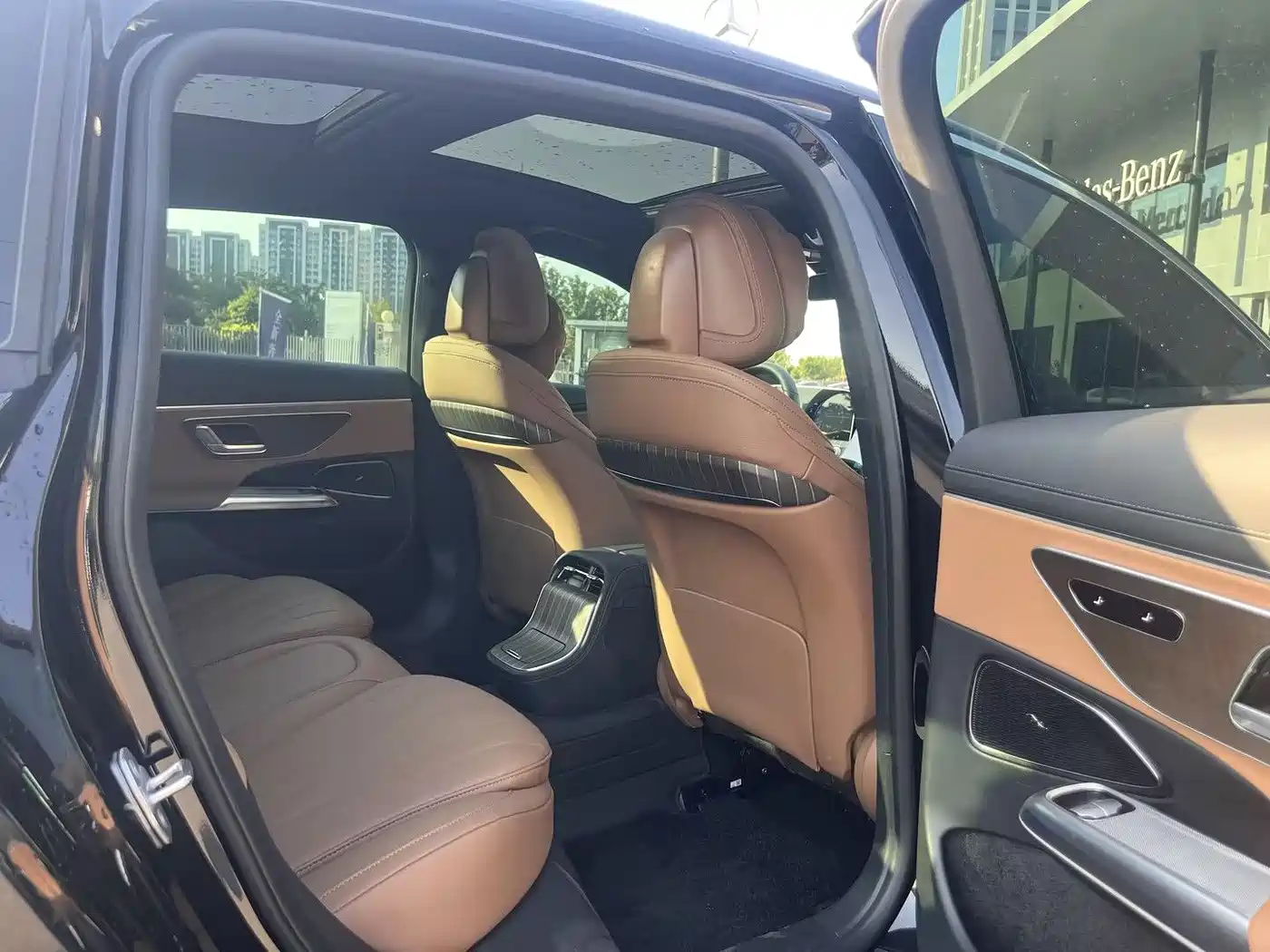 Mercedes-Benz E-Class 2025 E 300 L Fashion фото 10