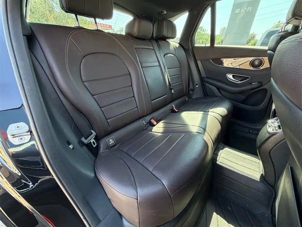Mercedes-Benz GLC 2017 GLC 260 4MATIC Dynamic фото 5