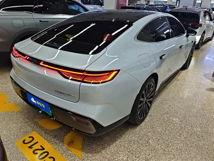 Geely Galaxy Galaxy Xingyao 8 2026 2025 130km EM-P Starship Edition