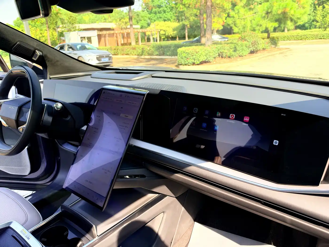 HiPhi Y 2023 2023 765km Flagship Edition