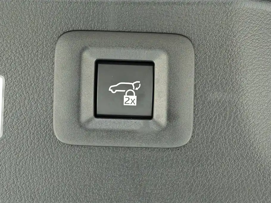 Toyota Alphard 2024 Hybrid 2.5L Ultimate Enjoyment Edition фото 26
