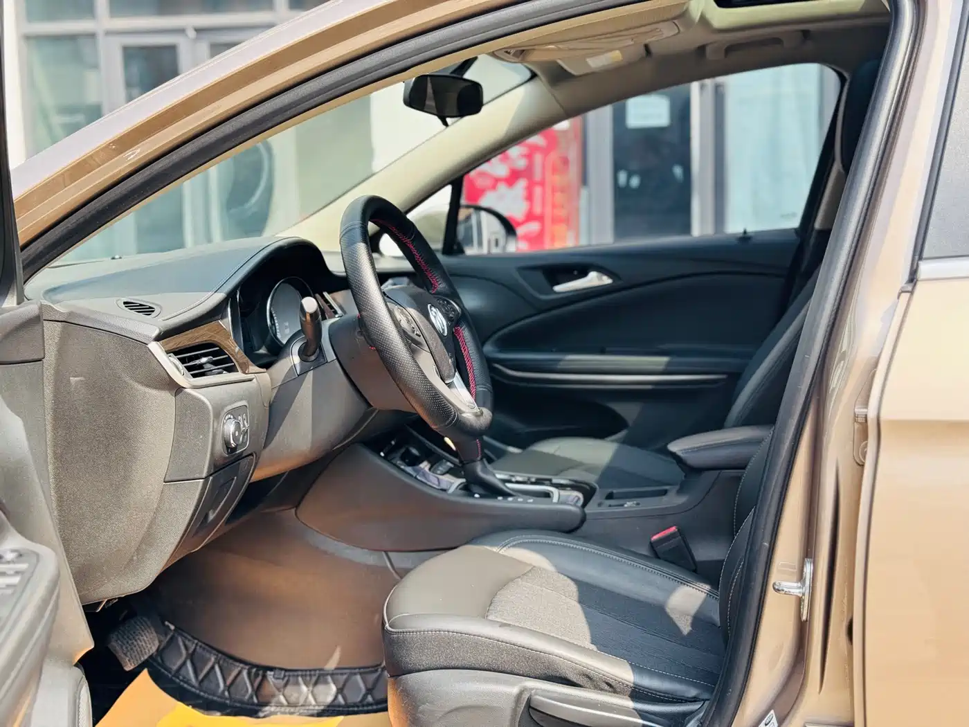 Buick Verano 2018 Sedan 20T Dual Clutch Leading фото 11