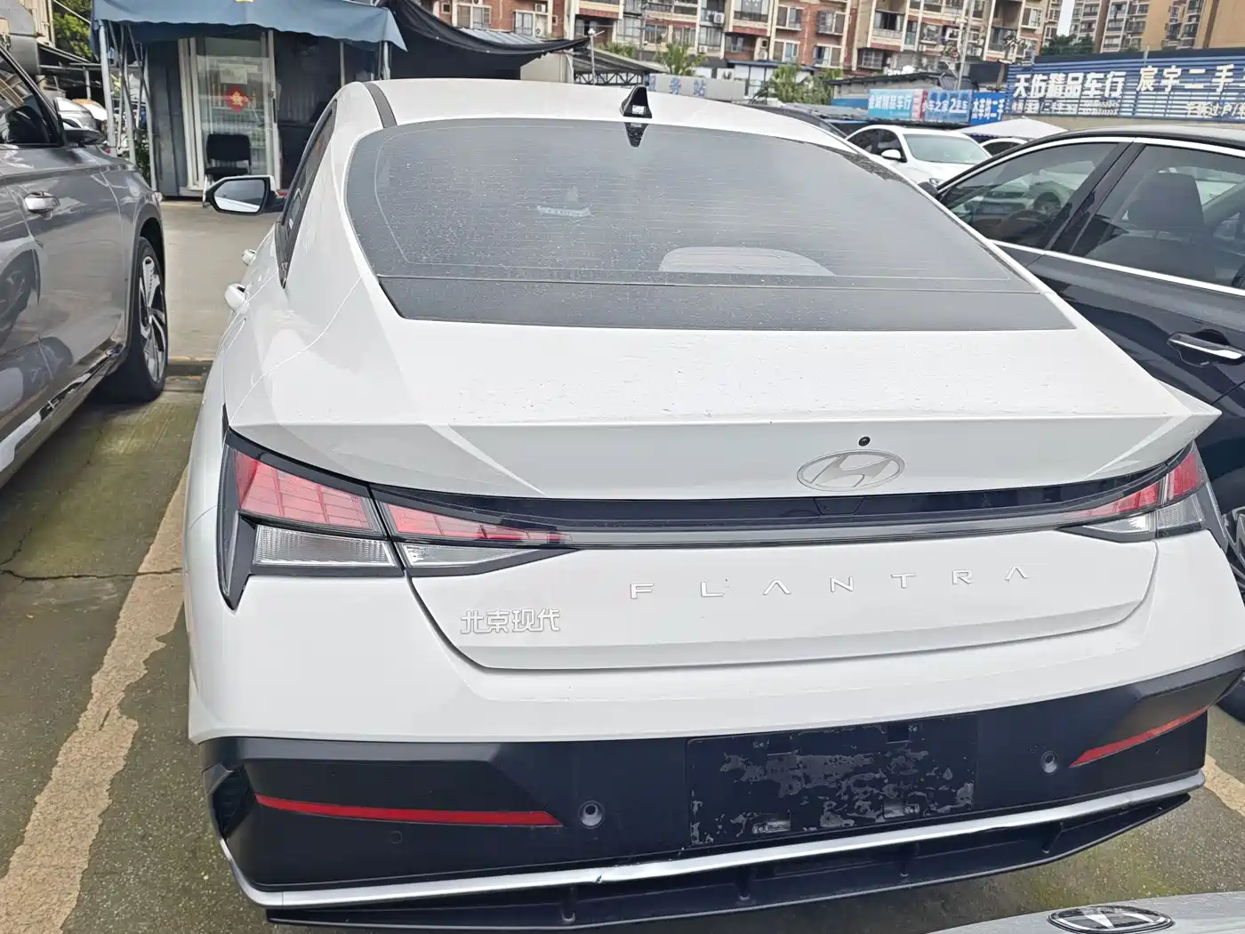 Hyundai Elantra 2023 1.5L CVT GLS Premium фото 17