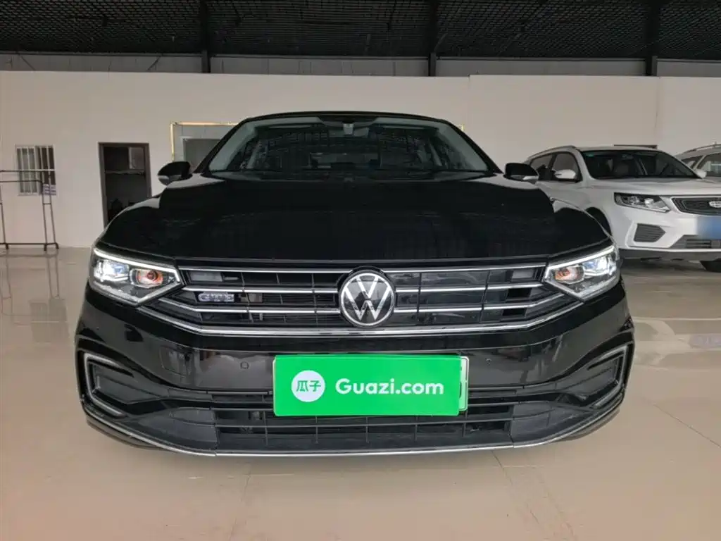 Volkswagen Magotan GTE Plug-in Hybrid 2022 GTE Luxury фото 3
