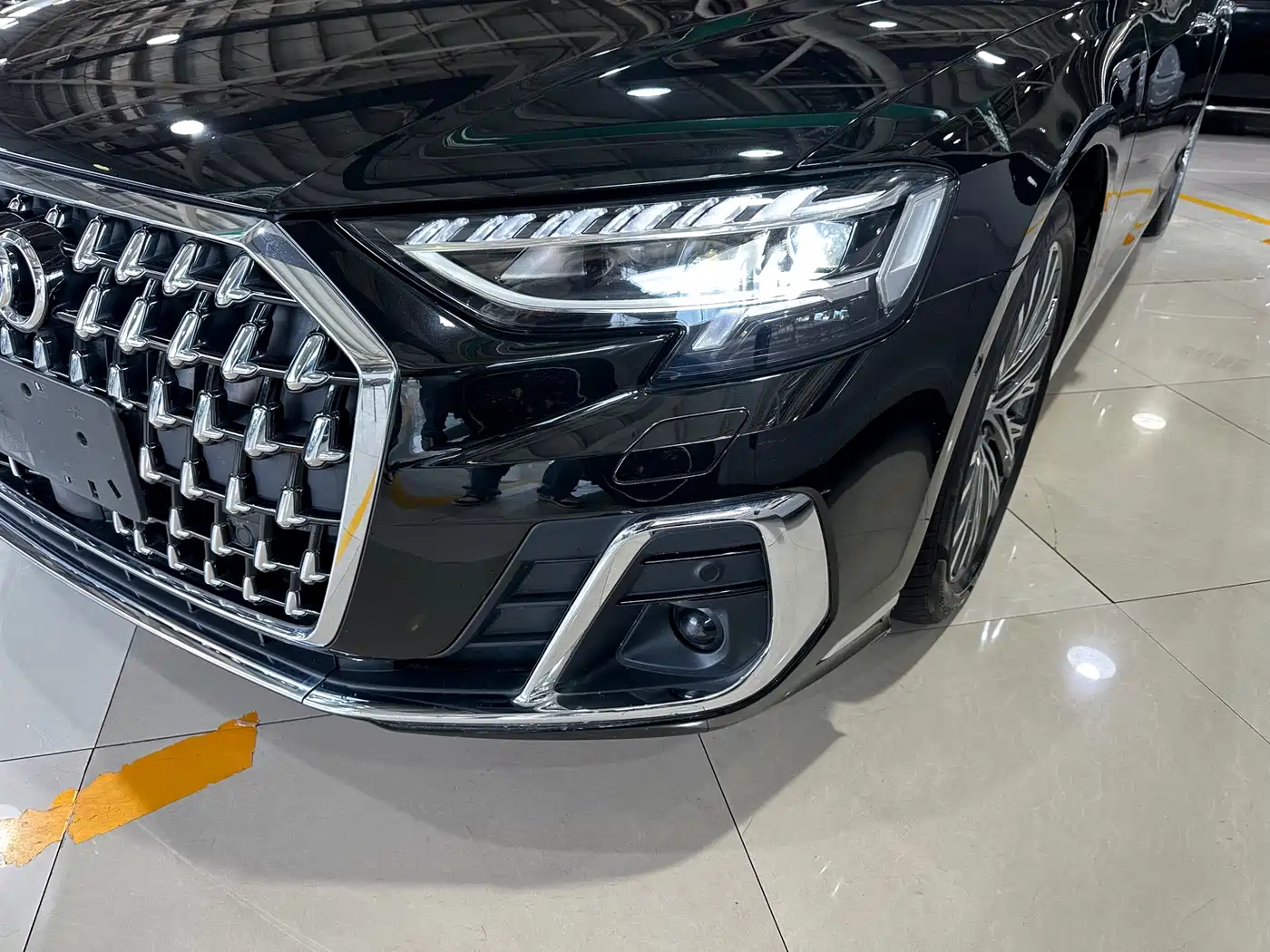 Audi A8 2024 Model A8L 50 TFSI quattro Premium Selection фото 4