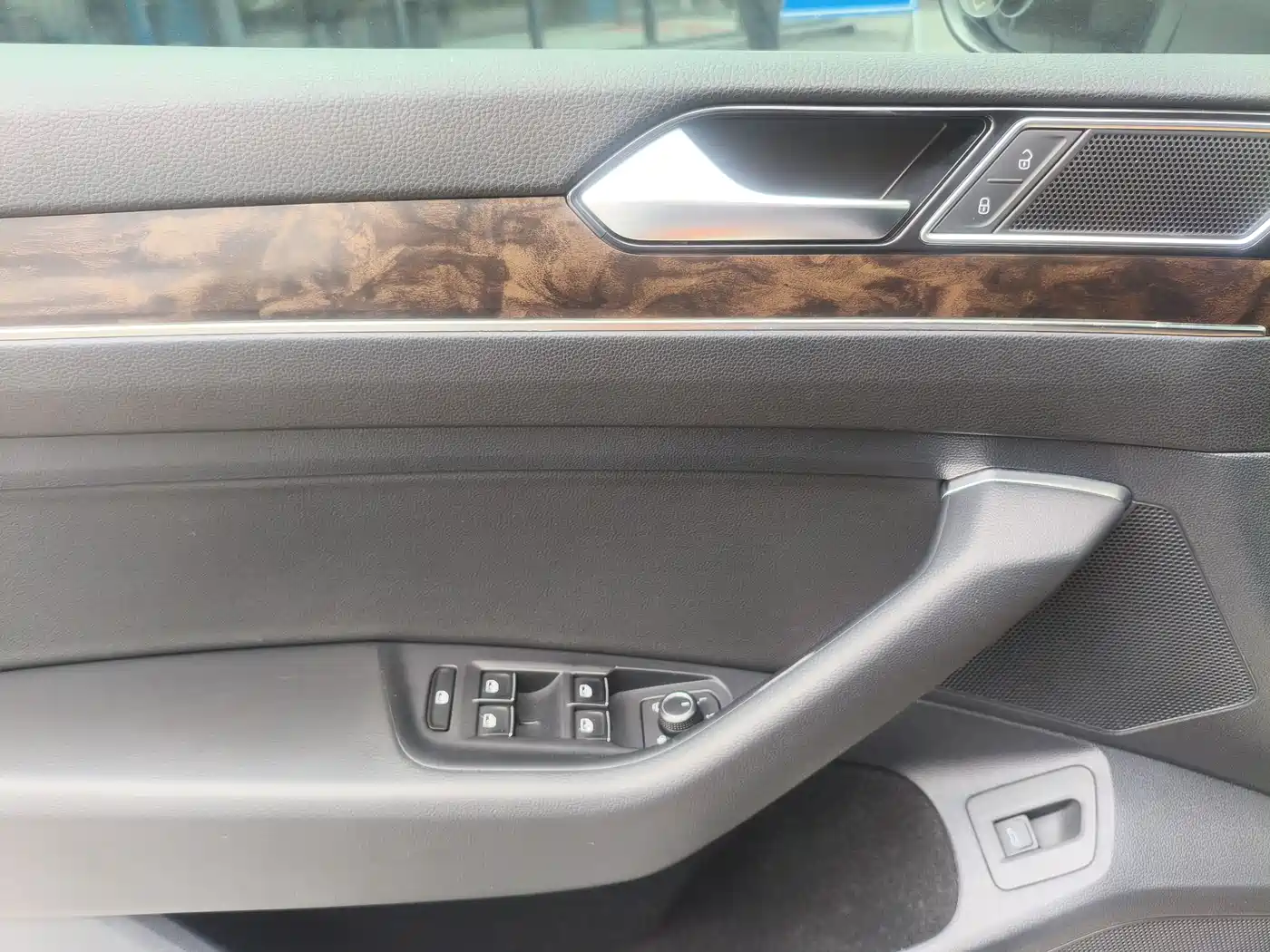 Volkswagen Magotan 2018 Facelift 330TSI DSG Luxury фото 7