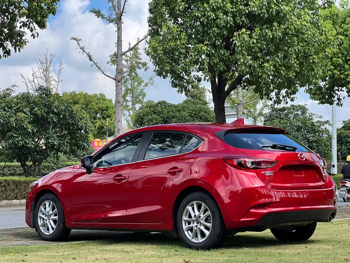 Photo 9 - Mazda Mazda 3