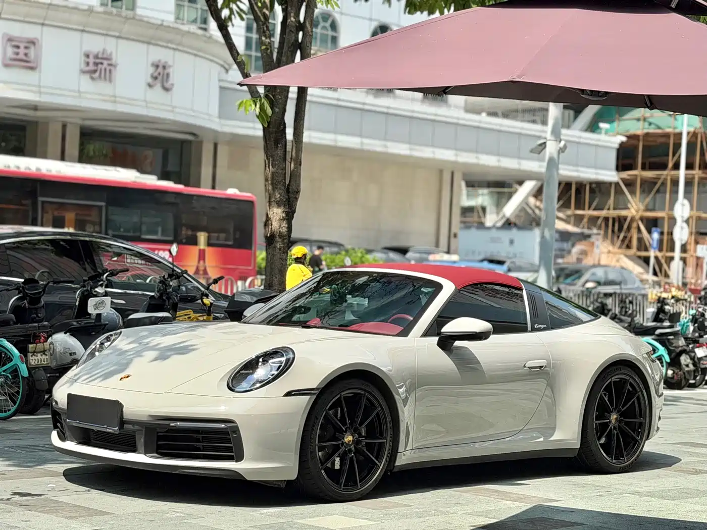 Porsche 911 2023 Targa 4 3.0T