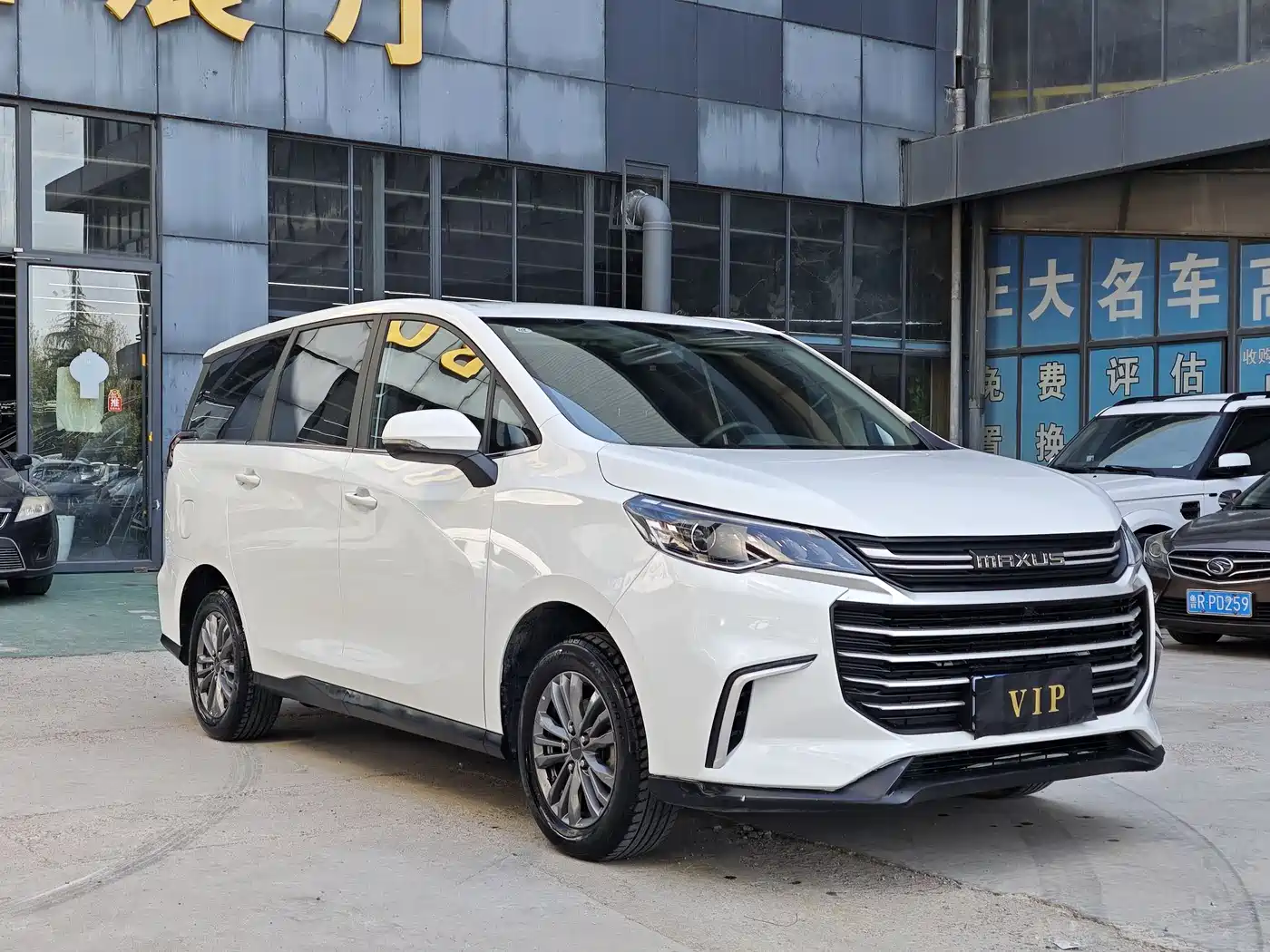 SAIC Maxus Maxus G50 2023 Model 1.5T Manual Joyride A фото 3