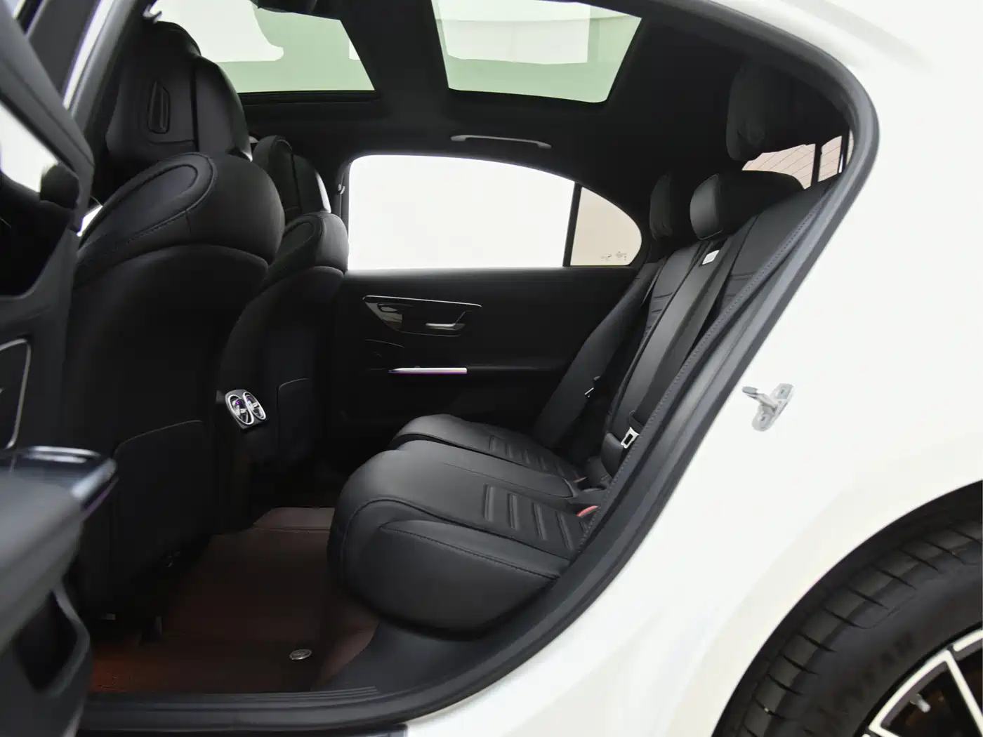 Mercedes-Benz C-Class 2025 C 260 L Sport Edition фото 5