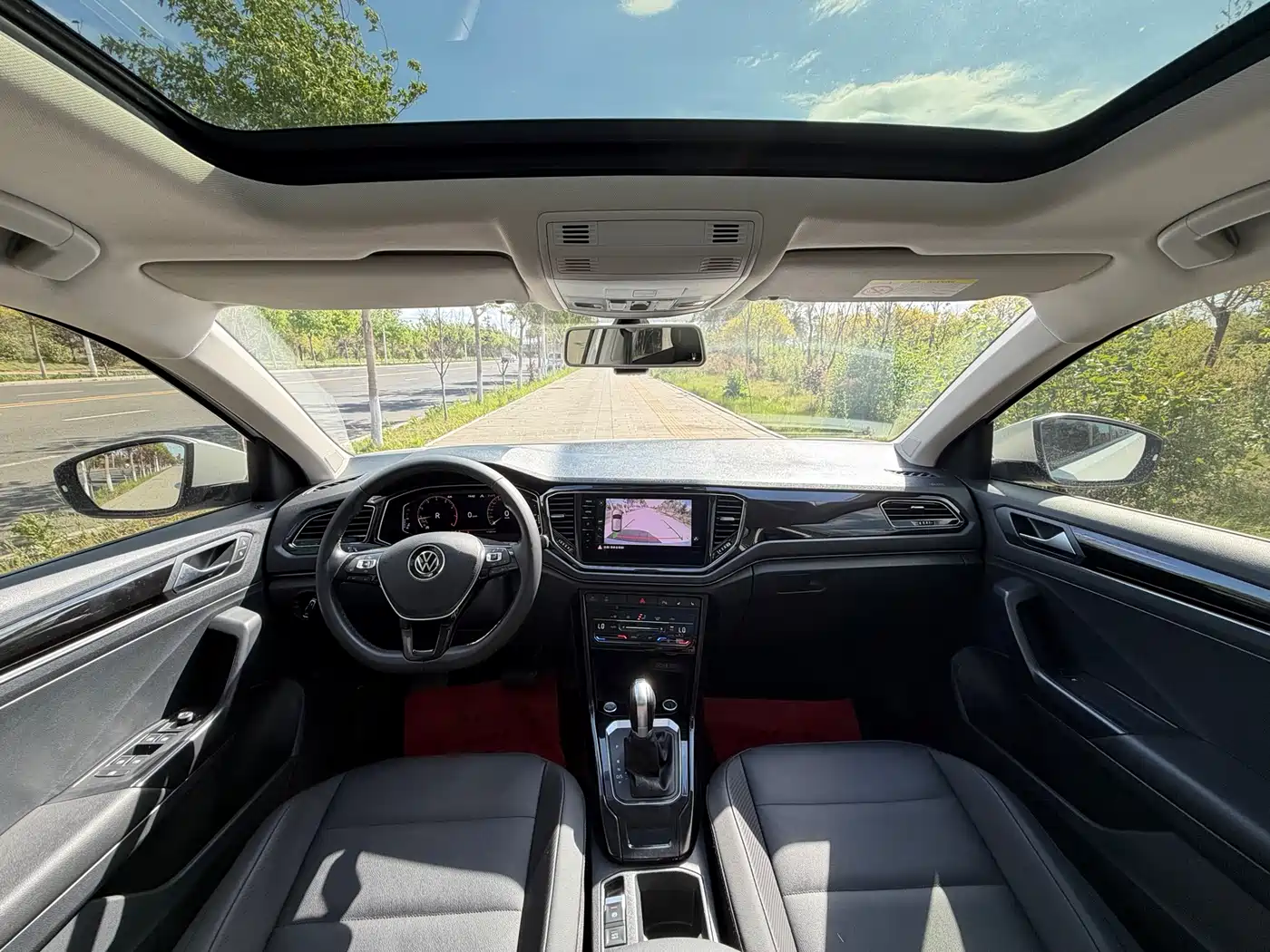 Volkswagen T-ROC 2022 280TSI DSG 2WD Comfort PLUS фото 10