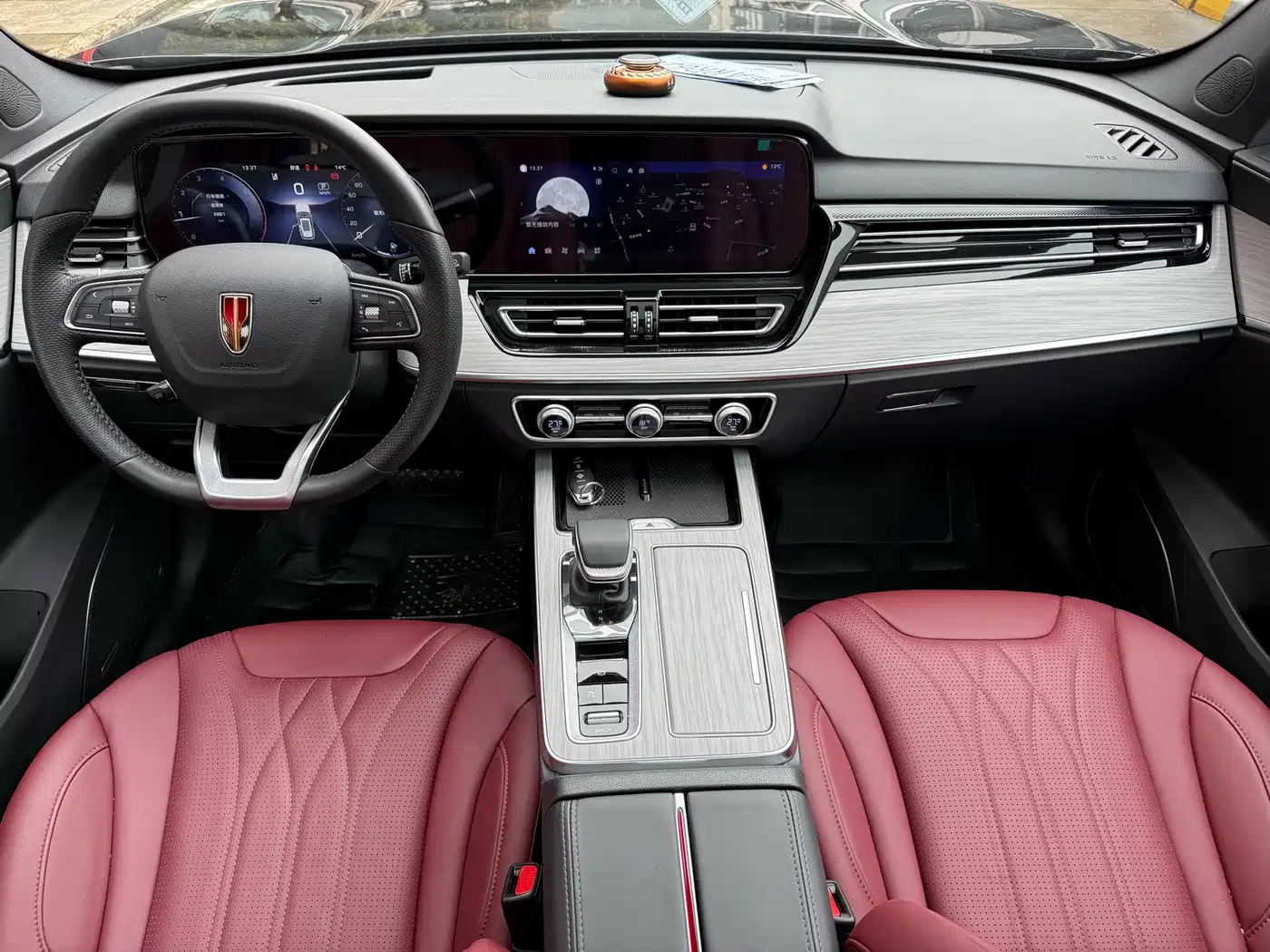 Hongqi HS5 2025 2.0T 2WD Mystic Shadow Edition фото 14