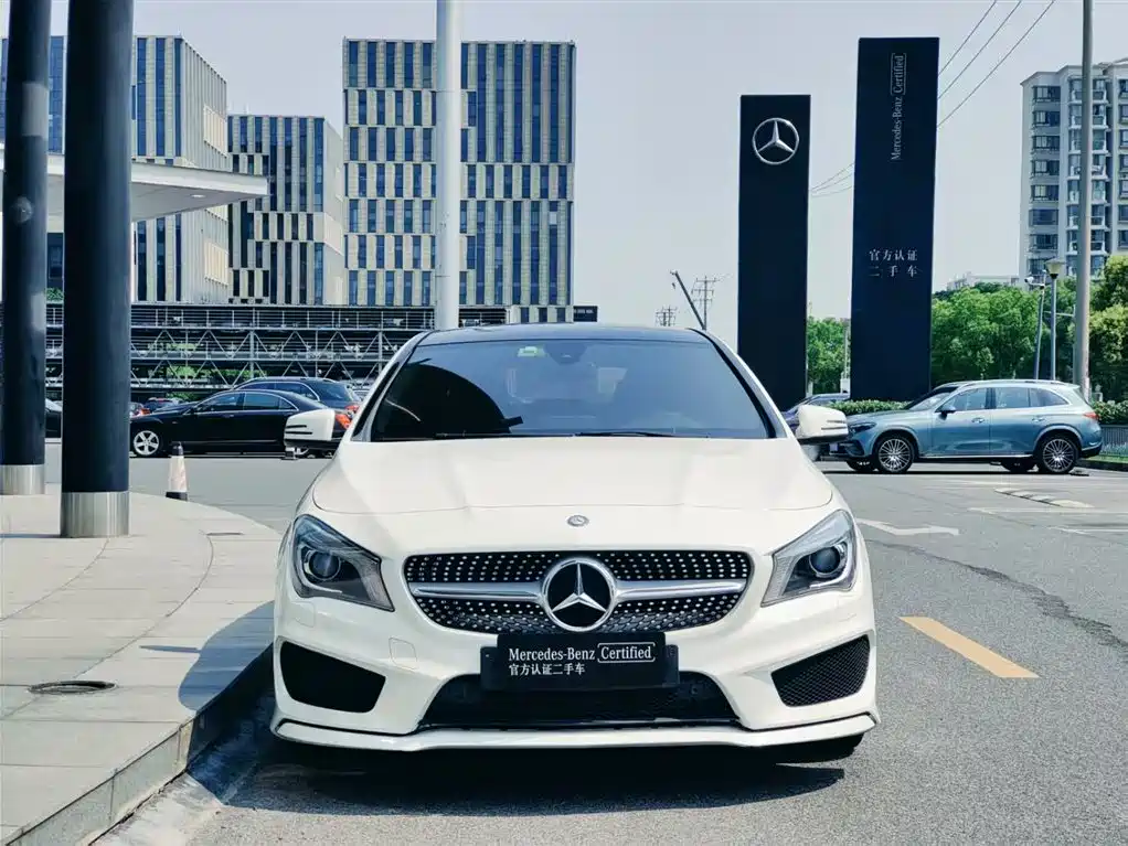Mercedes-Benz CLA (Import) 2015 CLA 220 4MATIC фото 2