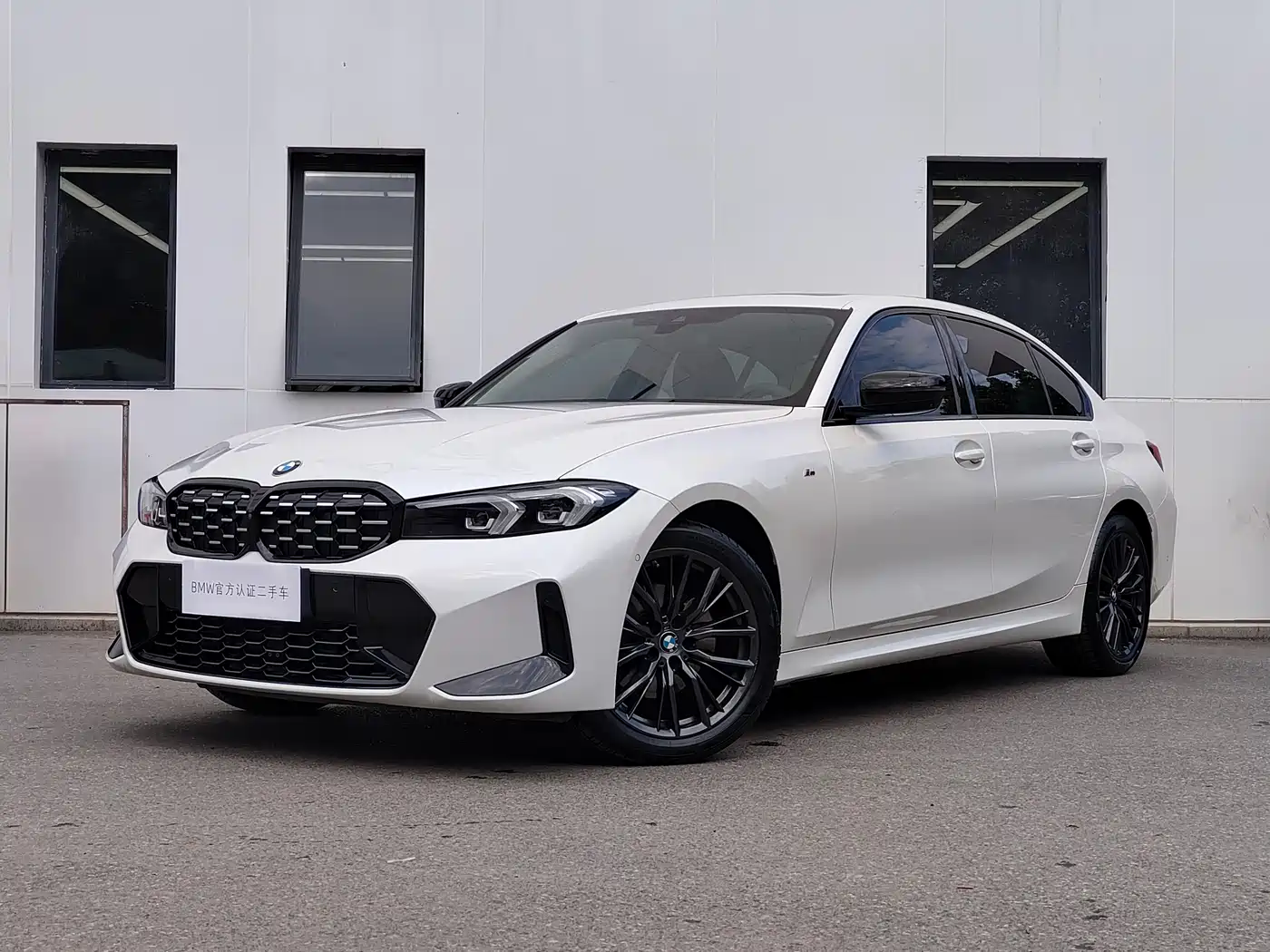 BMW 3 Series 2023 325Li M Sport Black Night Package