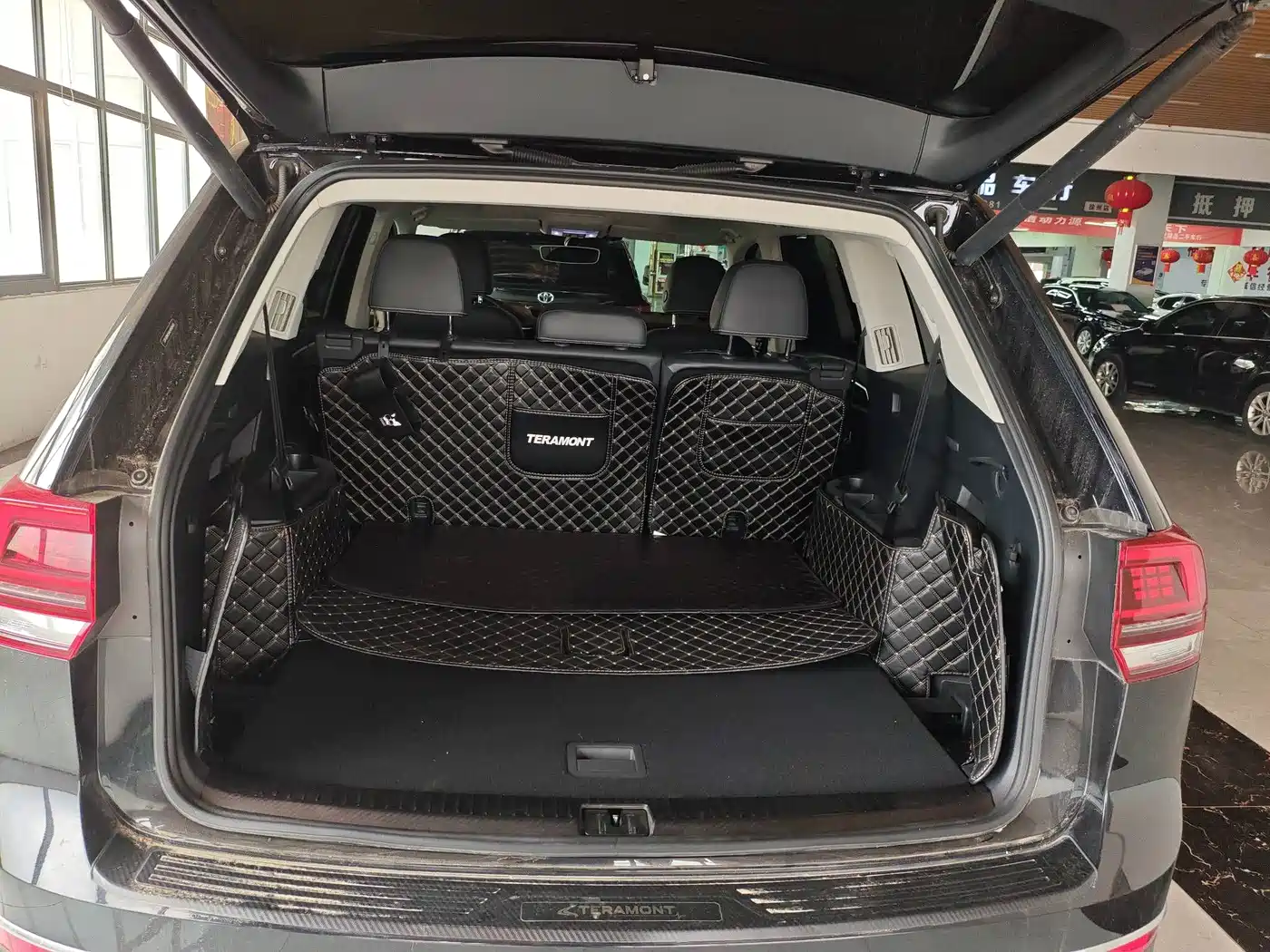 Volkswagen Teramont 2020 330TSI 2WD Luxury China VI фото 13