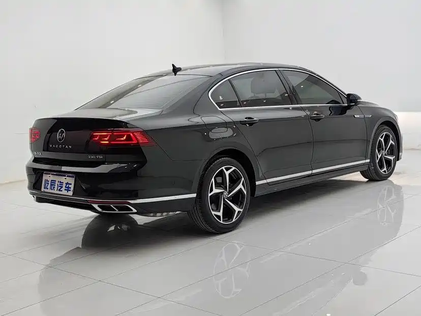 Volkswagen Magotan 2023 2 Million Units Anniversary Edition 330TSI DSG Leading Type фото 4