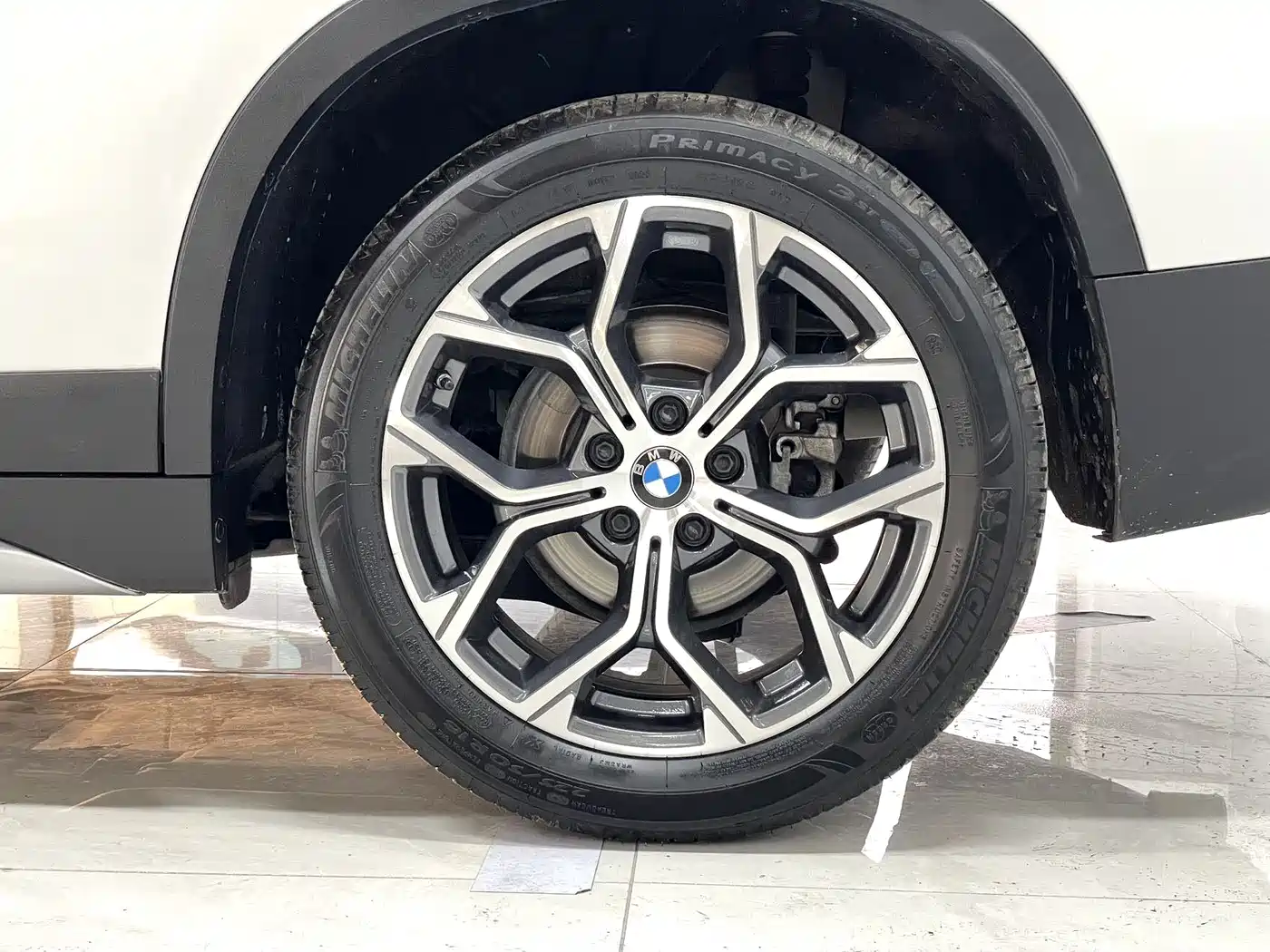 BMW X1 2022 sDrive20Li Fashion фото 14
