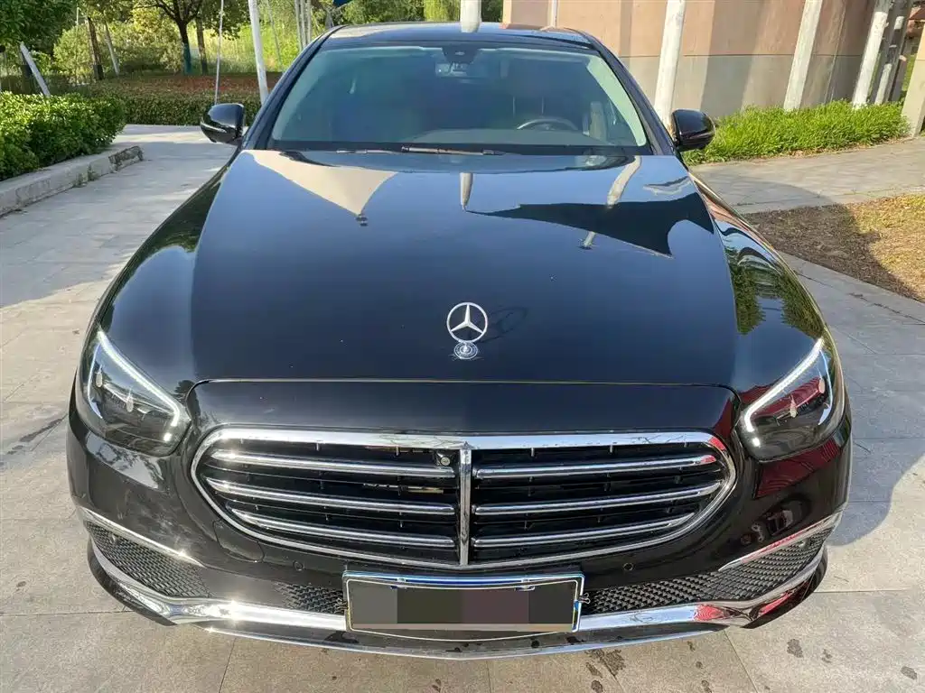 Mercedes-Benz E-Class 2022 Second Facelift E 300 L Luxury фото 2
