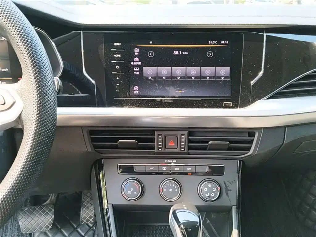 Volkswagen Passat 2024 280TSI Business Edition фото 13