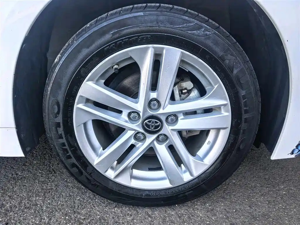 Toyota Levin 2022 185T CVT Luxury Edition фото 7