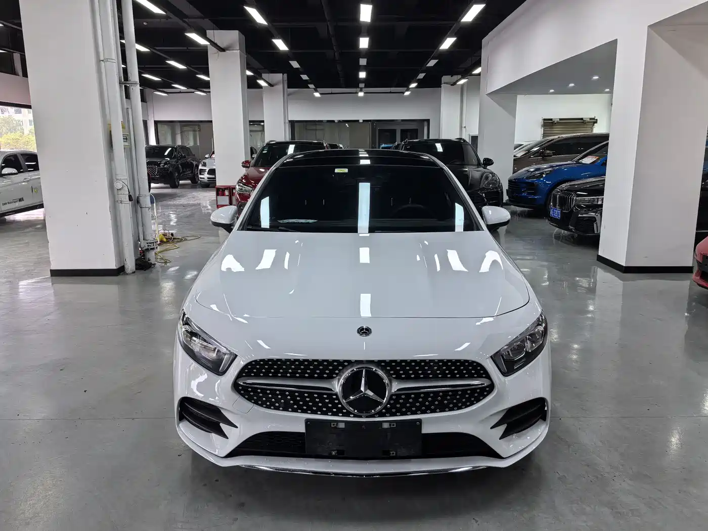 Mercedes-Benz A-Class 2021 A 200 L Sport Sedan Fashion Edition фото 2