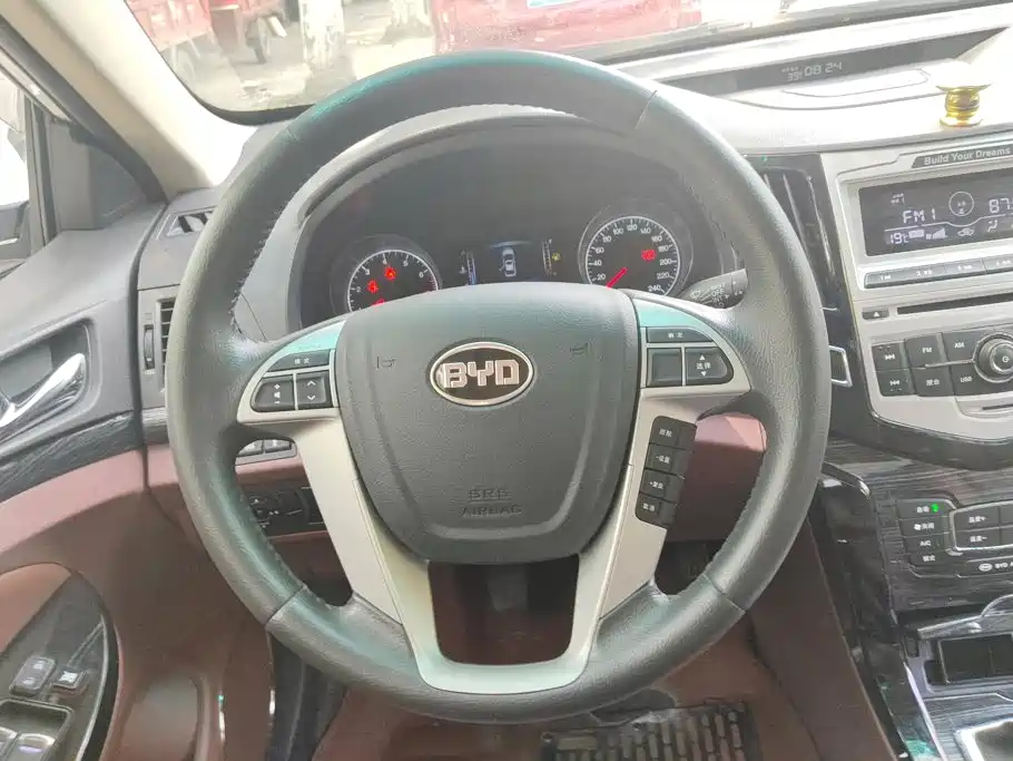 BYD Surui 2015 2015 1.5L Manual Comfort Model