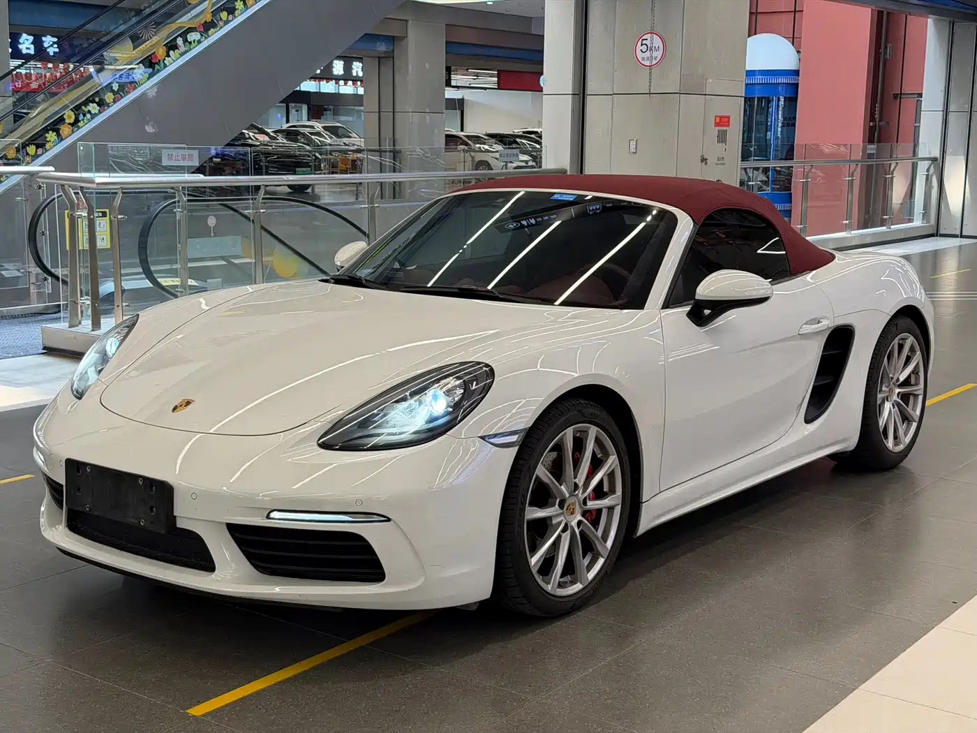 Porsche 718 2016 Boxster 2.0T