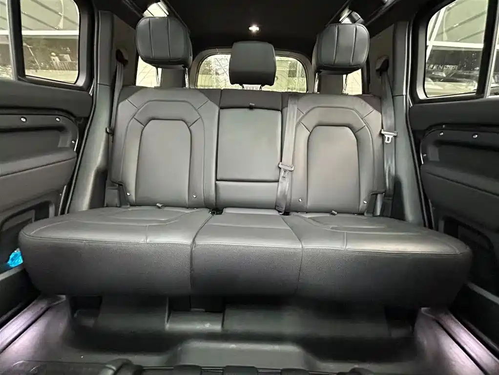 LAND ROVER GUARD