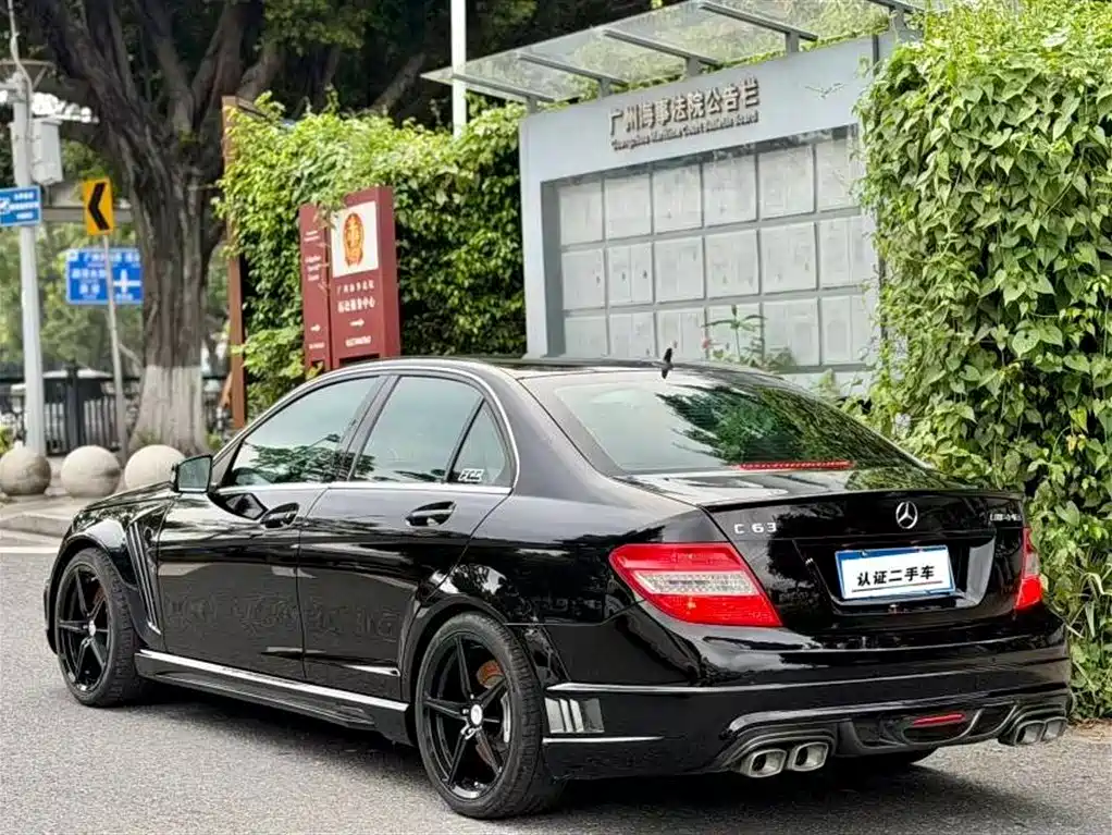 Mercedes-Benz C-Class AMG 2009 AMG C 63 Dynamic фото 3
