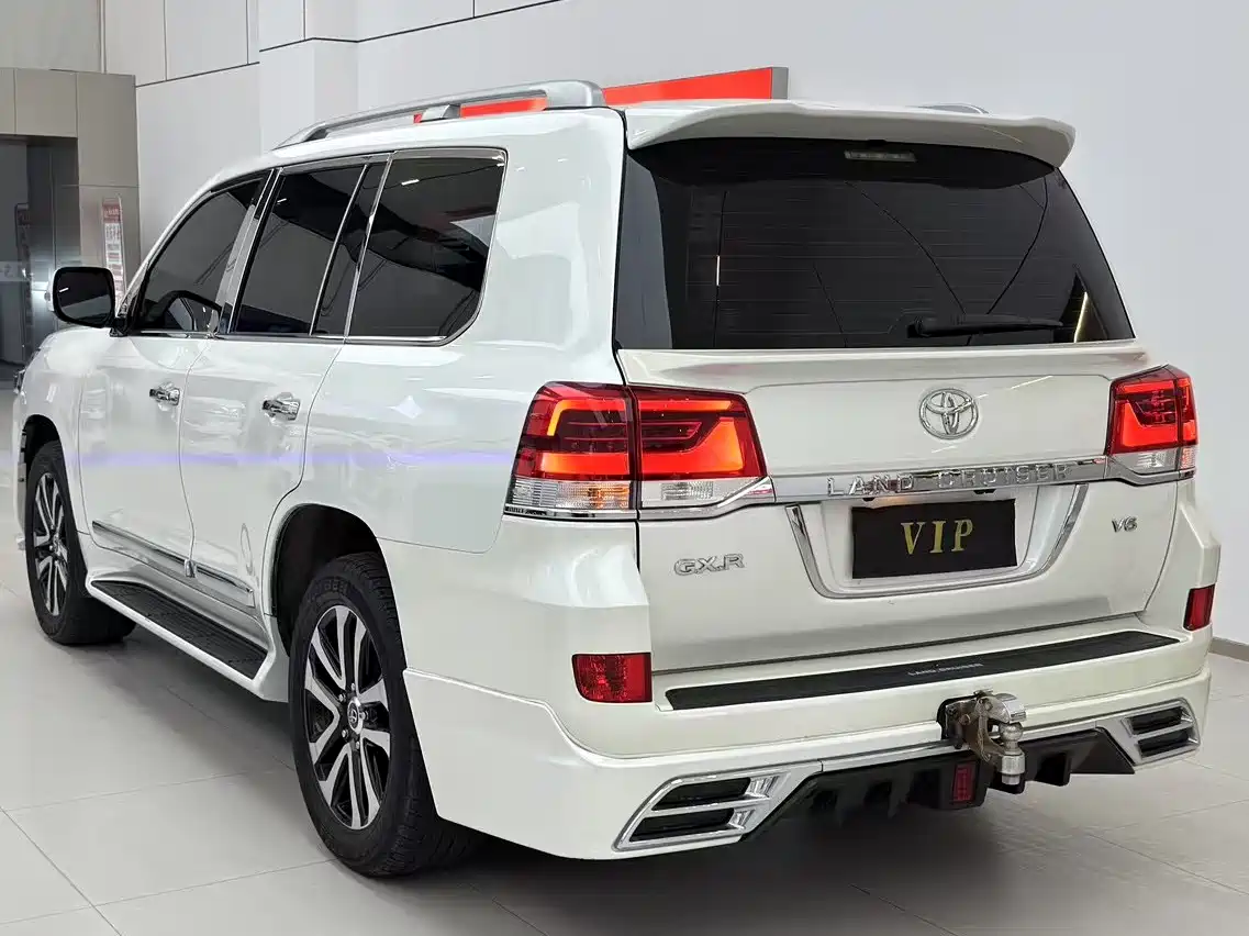 Toyota Land Cruiser (Import) фото 12