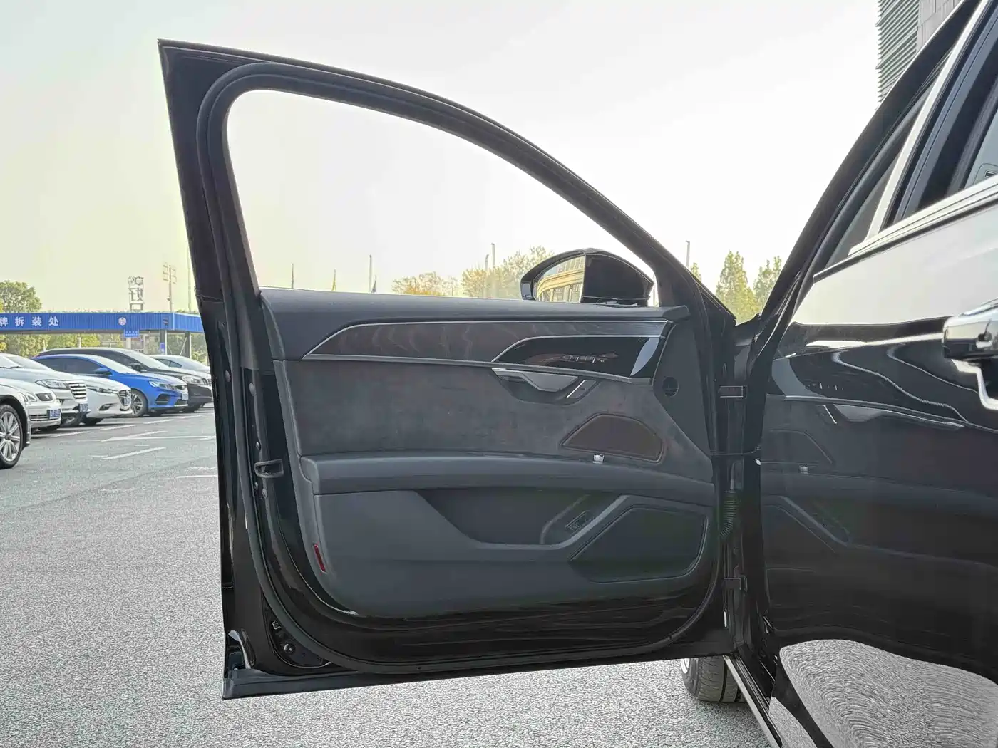 Audi A8 2021 A8L 50 TFSI quattro Comfort фото 12
