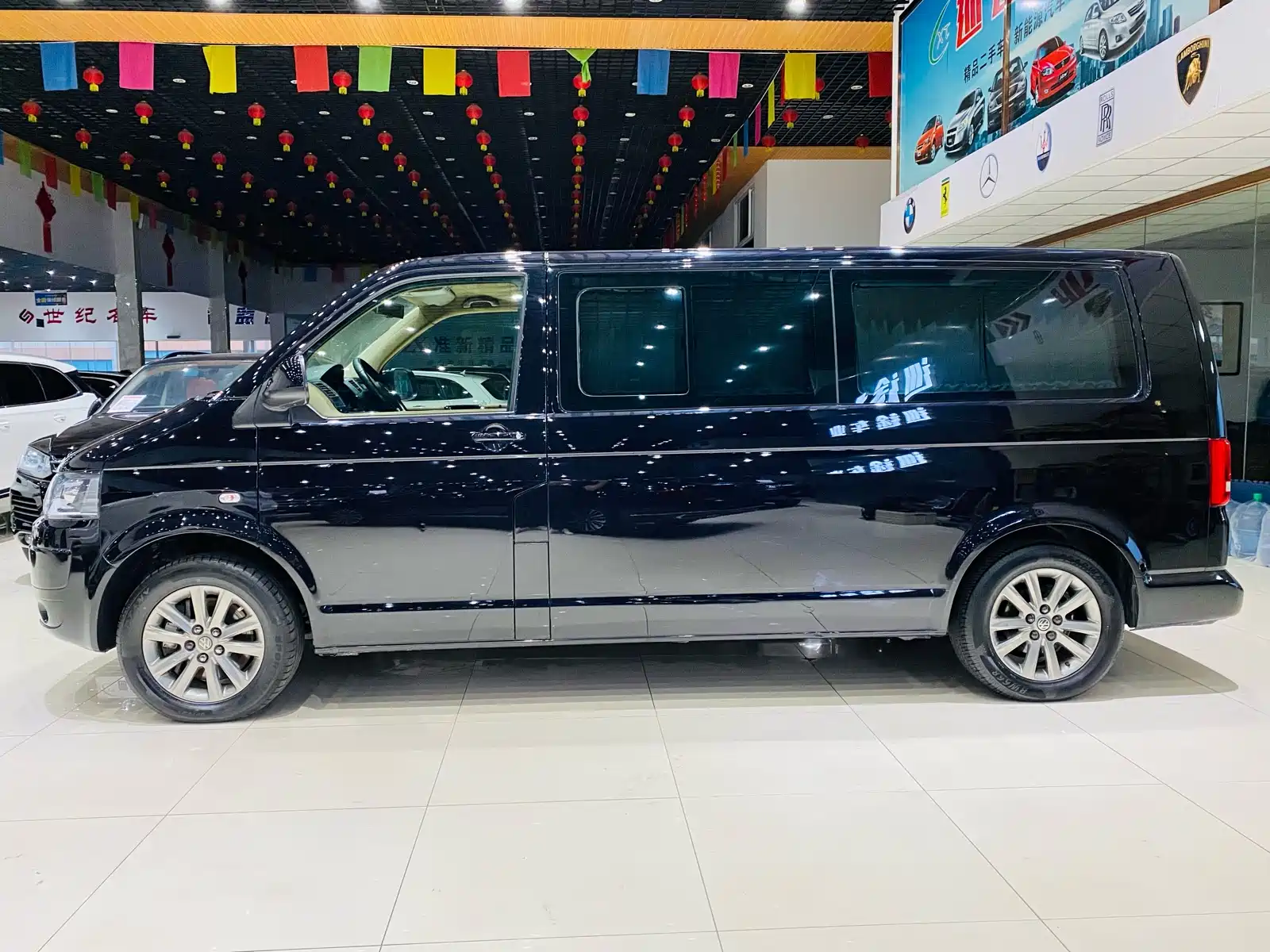 Фото 3 - Volkswagen Caravelle