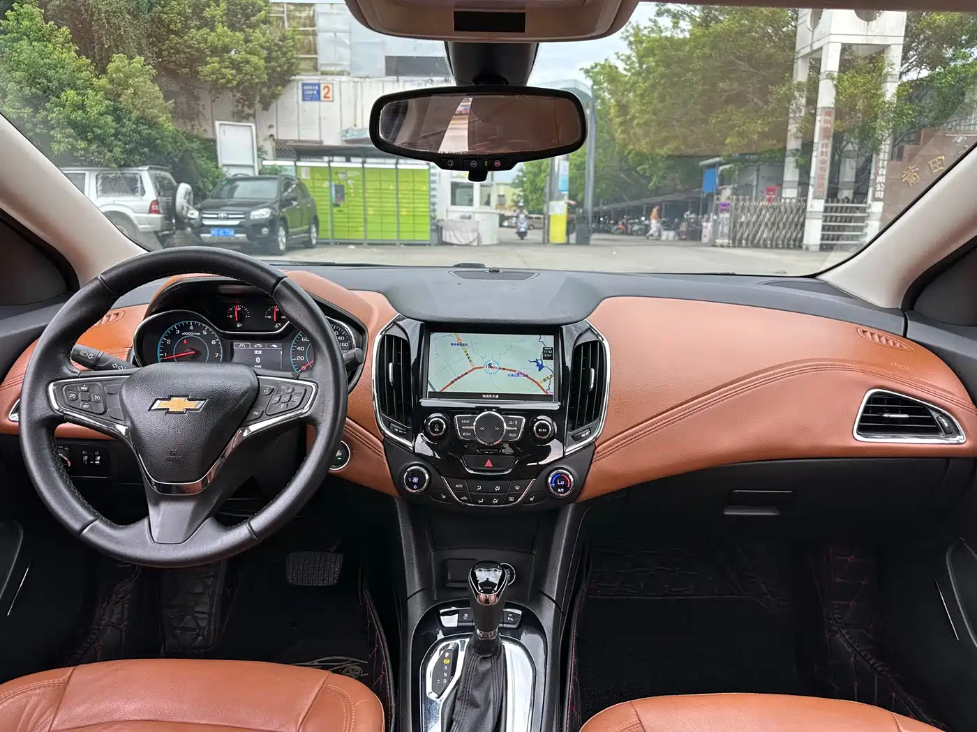 Фото 11 - Chevrolet Cruze