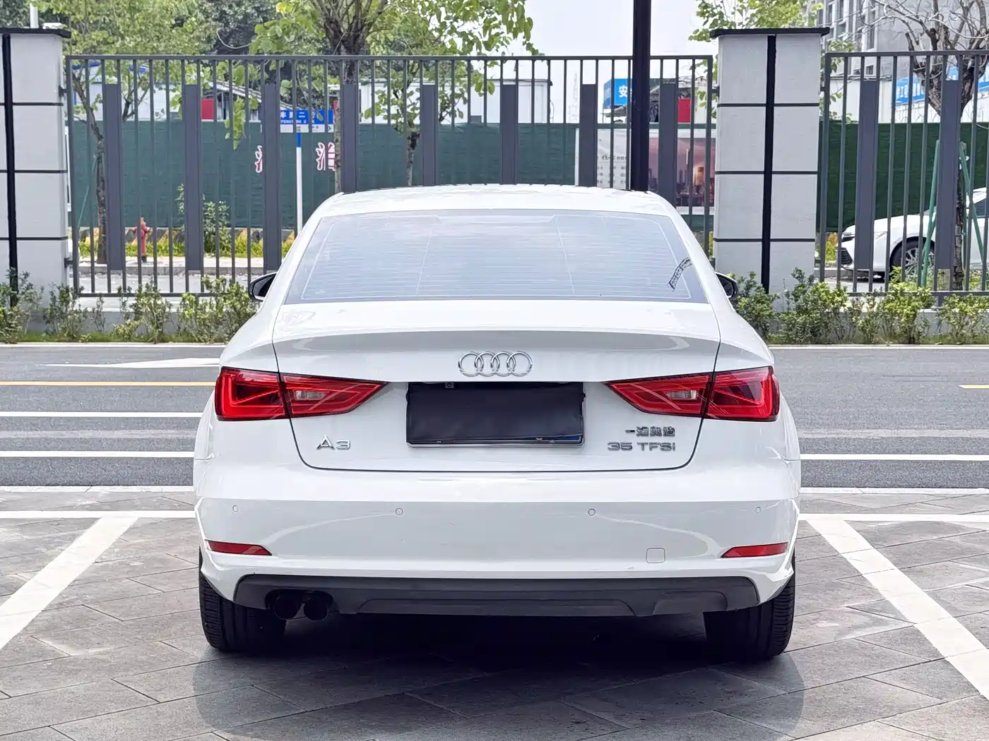 Audi A3 2016 Limousine 35 TFSI Leadership фото 8