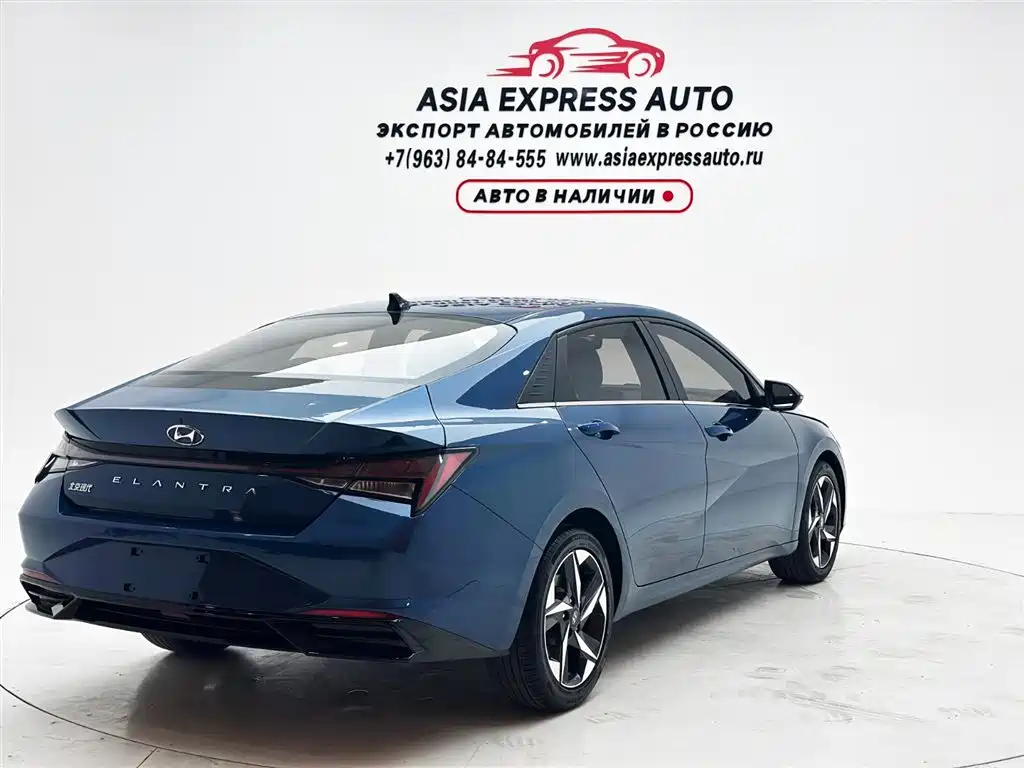 Hyundai Elantra 2021 1.5L CVT LUX Premium Edition фото 6