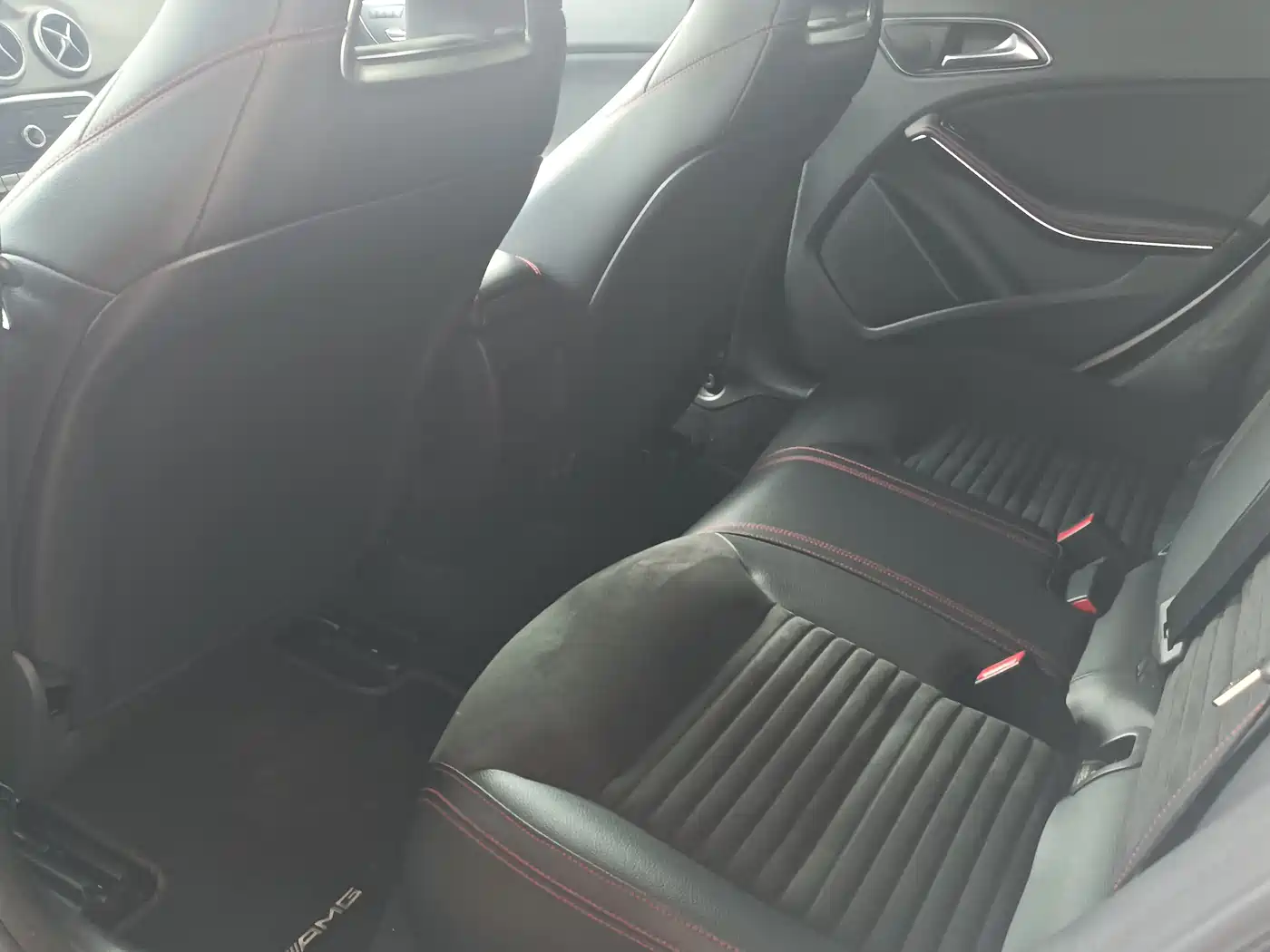 Mercedes-Benz CLA (Import) 2018 CLA 220 4MATIC фото 9