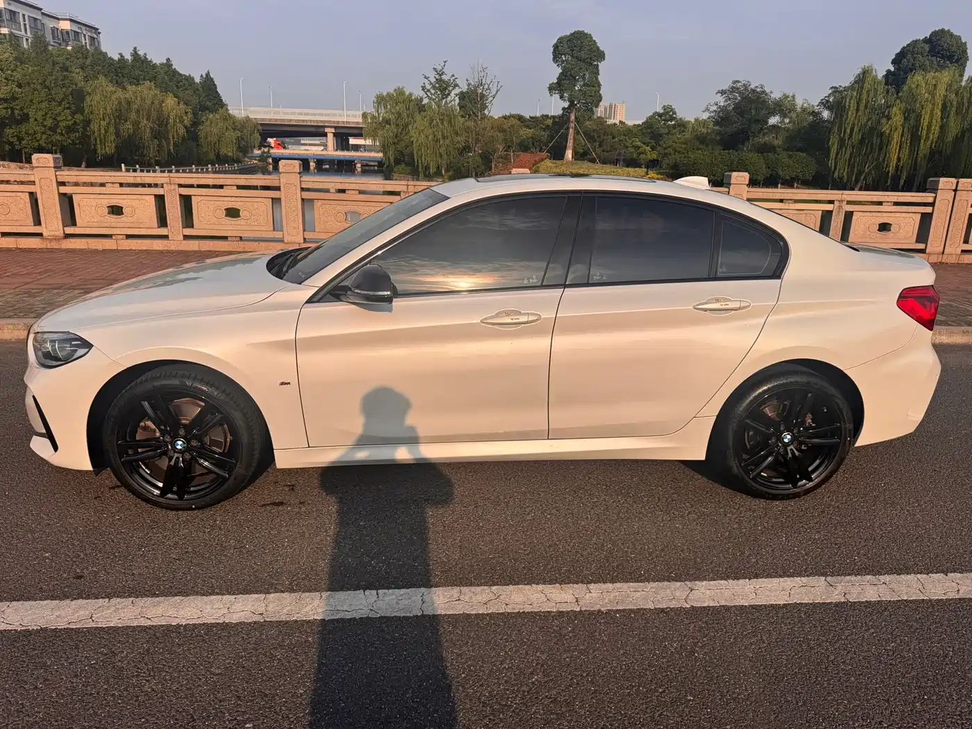 BMW 1 Series 2021 125i M Sport Black Night Edition фото 3