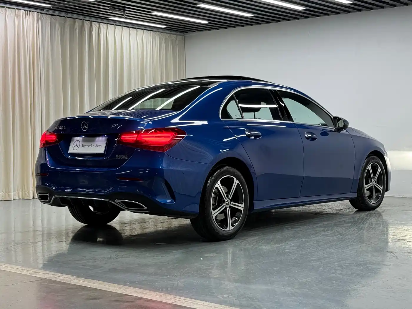 Mercedes-Benz A-Class 2024 A 200 L Fashion Edition фото 18