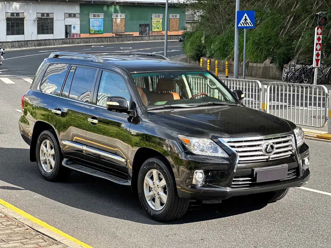 Lexus LX 2012 Model 570 фото 4