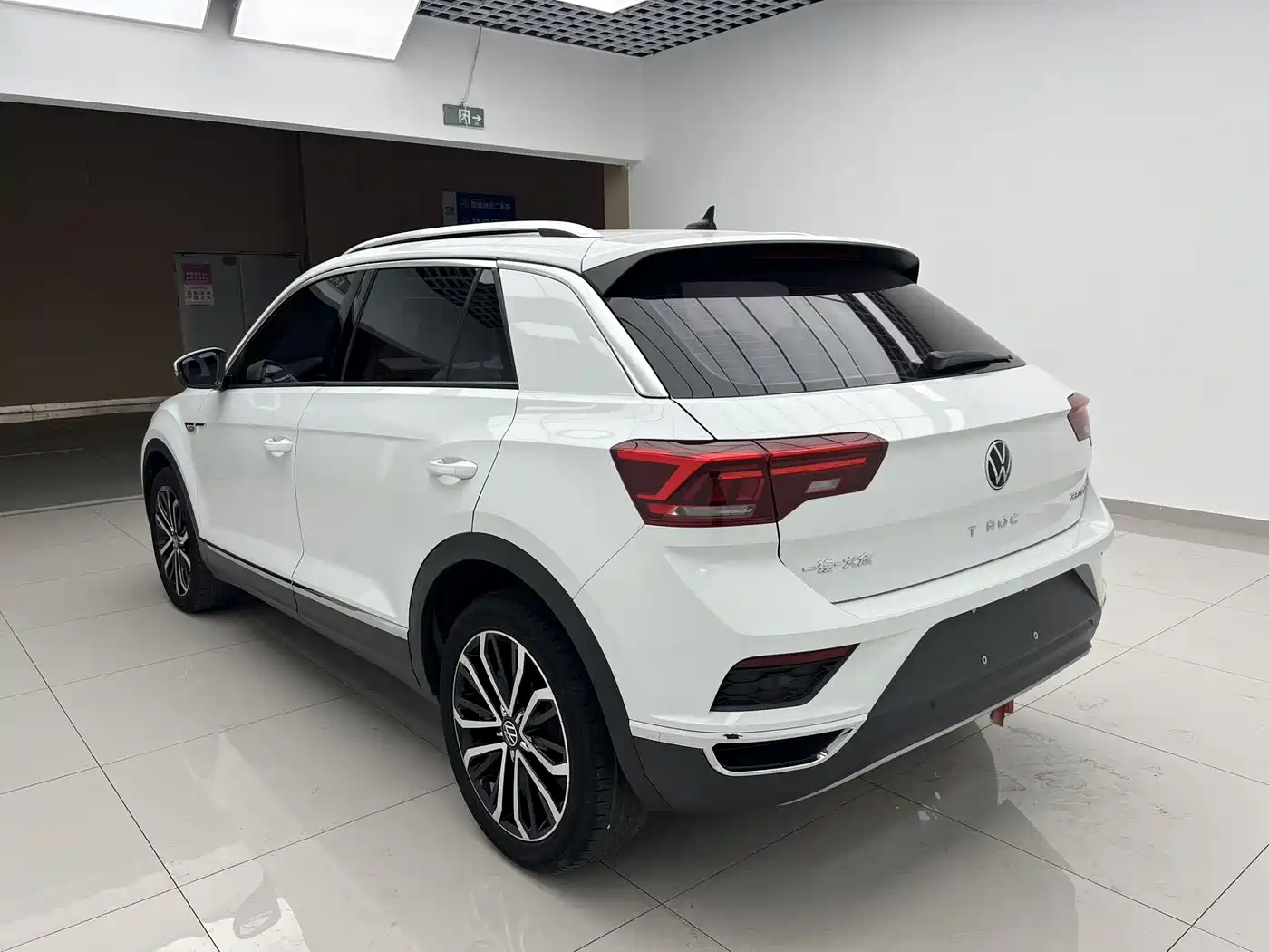 Volkswagen T-ROC 2022 280TSI DSG 2WD Comfort PLUS фото 4