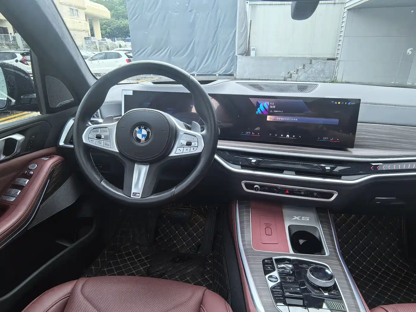 BMW X5 2023 xDrive 40Li M Sport Package фото 11