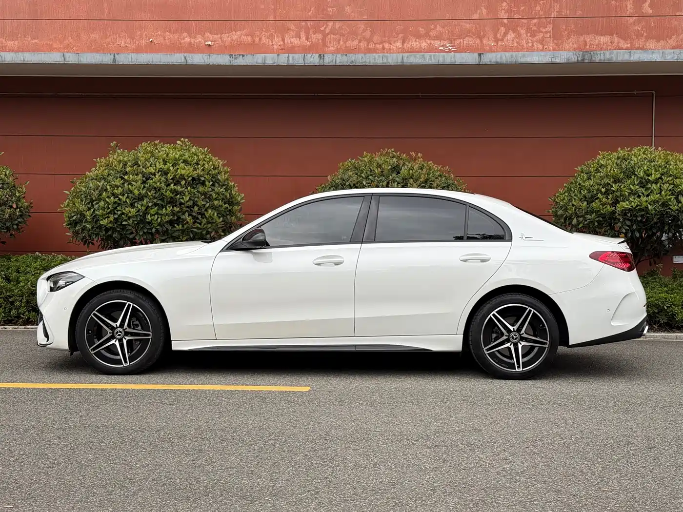 Mercedes-Benz C-Class 2023 Facelift C 260 L Night Sport Edition фото 13