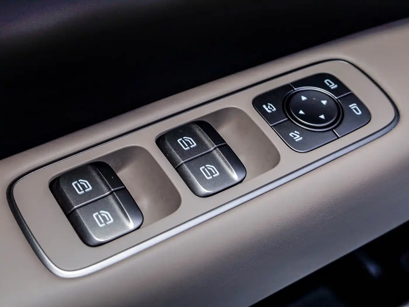Li Auto i6 2026 2025 2WD Base Model