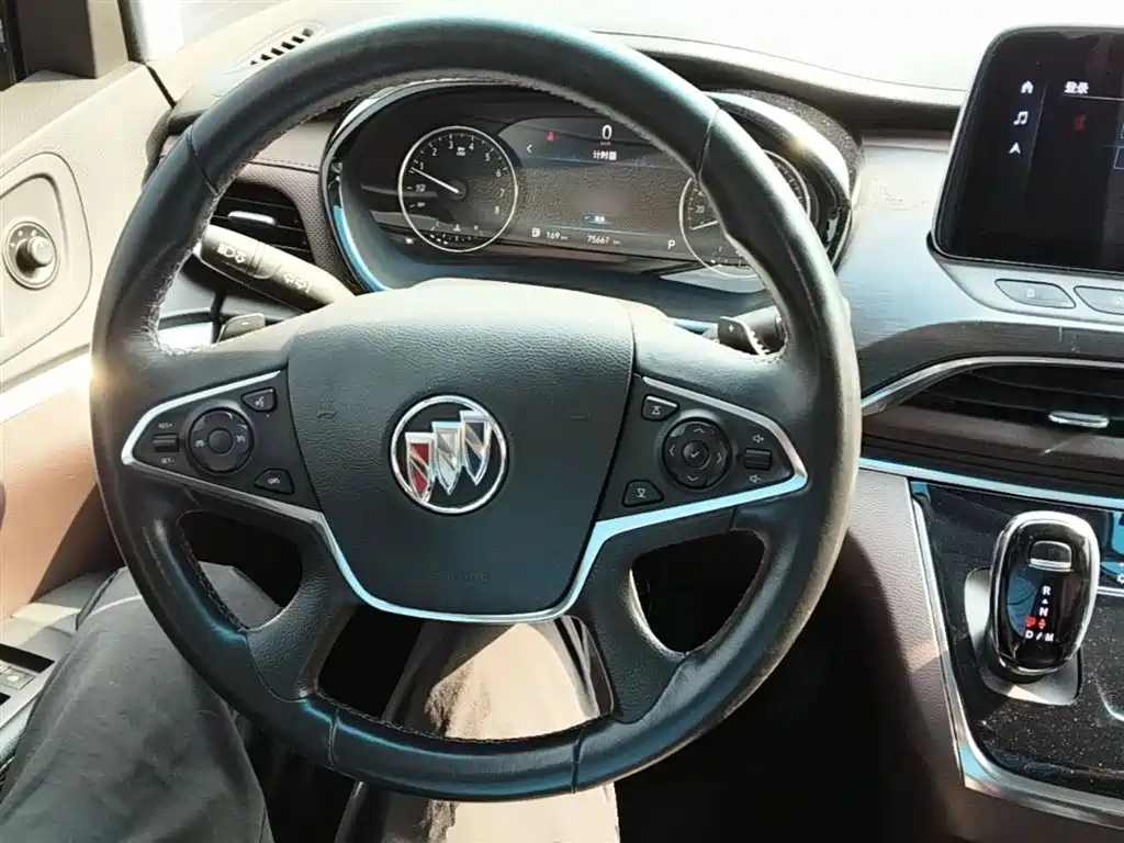 BUICK GL8