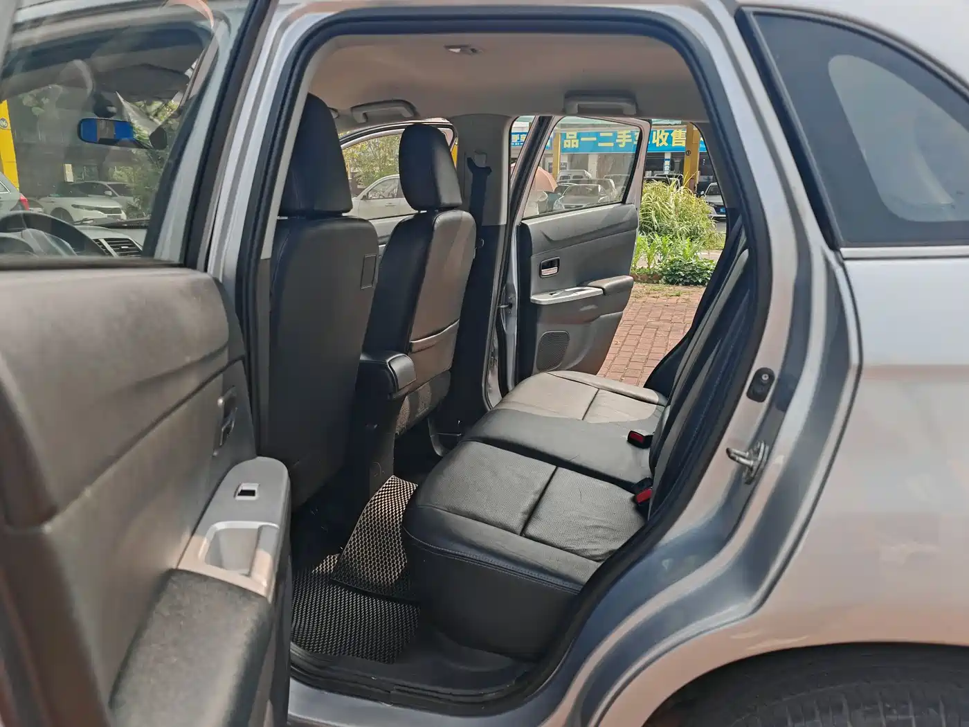 Mitsubishi ASX 2013 2.0L CVT 2WD Luxury фото 9