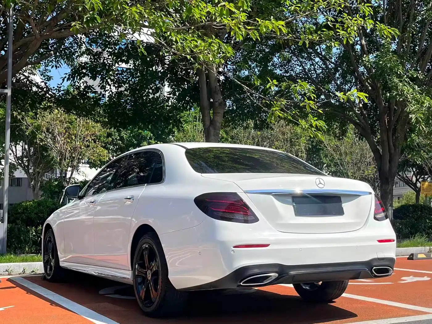 Mercedes-Benz E-Class 2019 E 200 L Sport фото 7