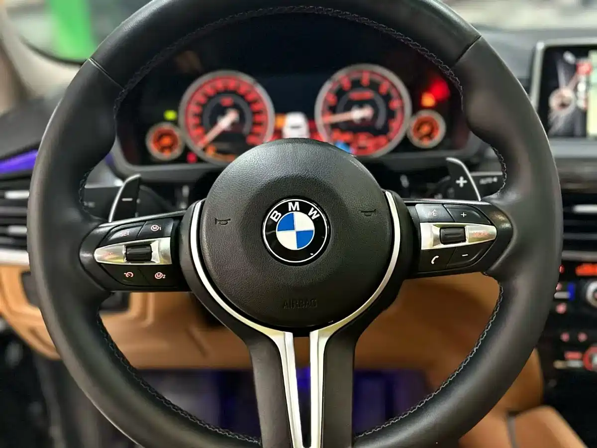 BMW X6 2015 xDrive35i Leading Type фото 4