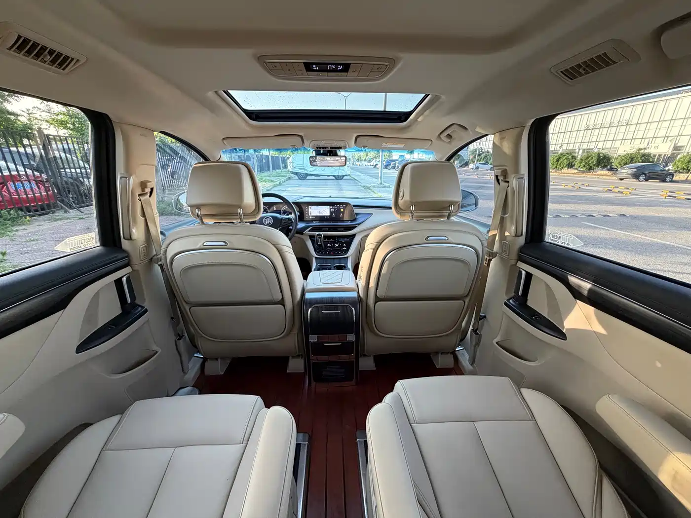 Buick GL8 2023 ES Landmaster Exclusive фото 23